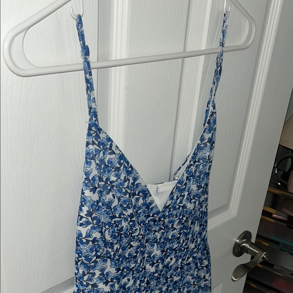 B Darlin Blue and White Floral Ruffled Mini Dress NWOT - Picture 4 of 9